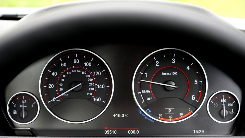 Illuminated instrument cluster